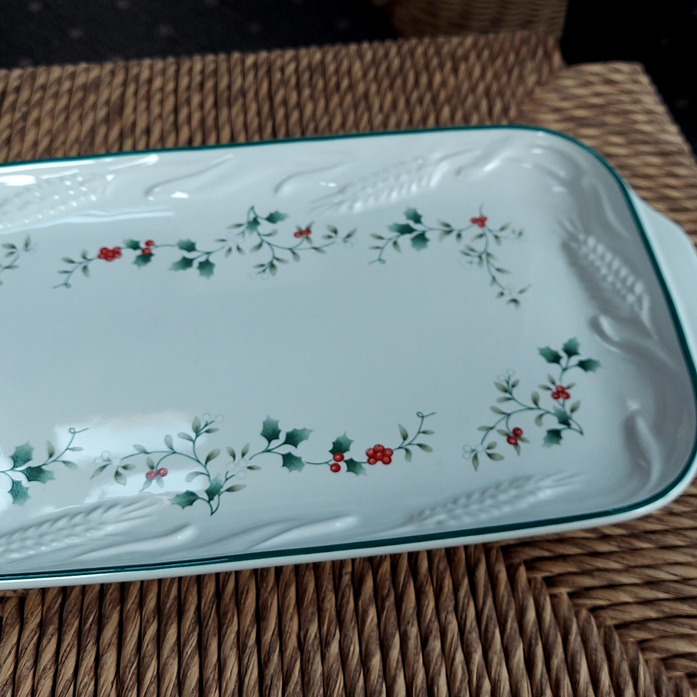 Vintage Pfaltzgraff Platter - Picture 6 of 11